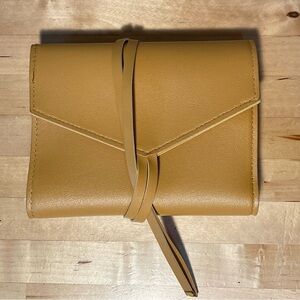 Glass Ladder & Co Katherine Tech Cords Organizer Roll Up